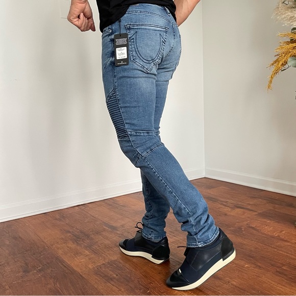 TRUE RELIGION Skinny Jeans (30) - Picture 6 of 13